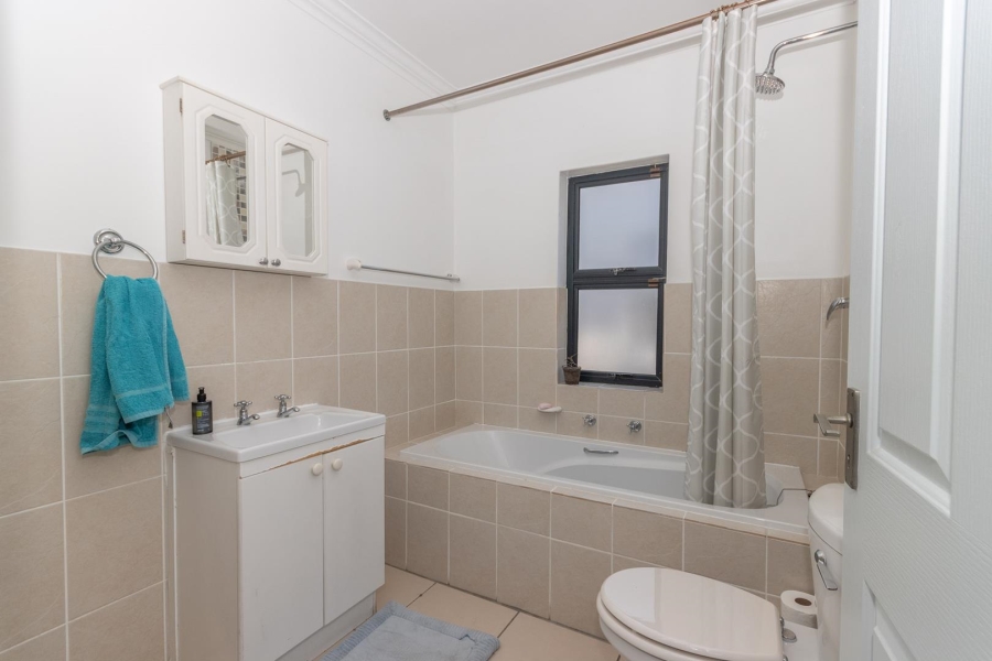 3 Bedroom Property for Sale in Royal Ascot Western Cape